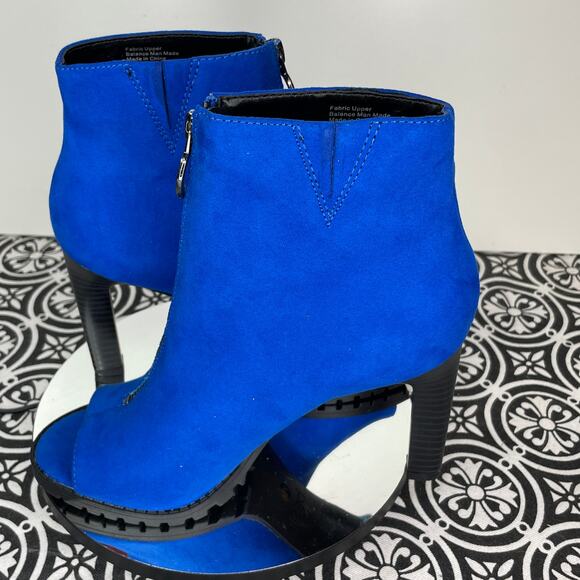 Bar III Dillian Front Zip Shooties, Cobalt Micro, 7M - Picture 7 of 10